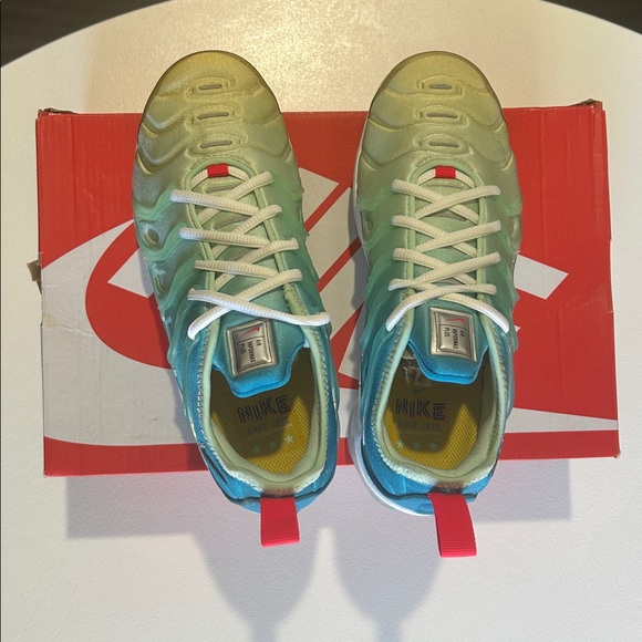 Nike Air VaporMax Plus “Mint Foam Laser Blue” Women’s Size 6 - Picture 6 of 9